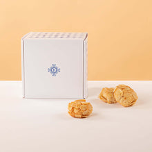 Carica l'immagine nel visualizzatore di Gallery, Dolci alle Mandorle