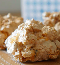 Carica l'immagine nel visualizzatore di Gallery, Biscotti Sardi alla Nocciola